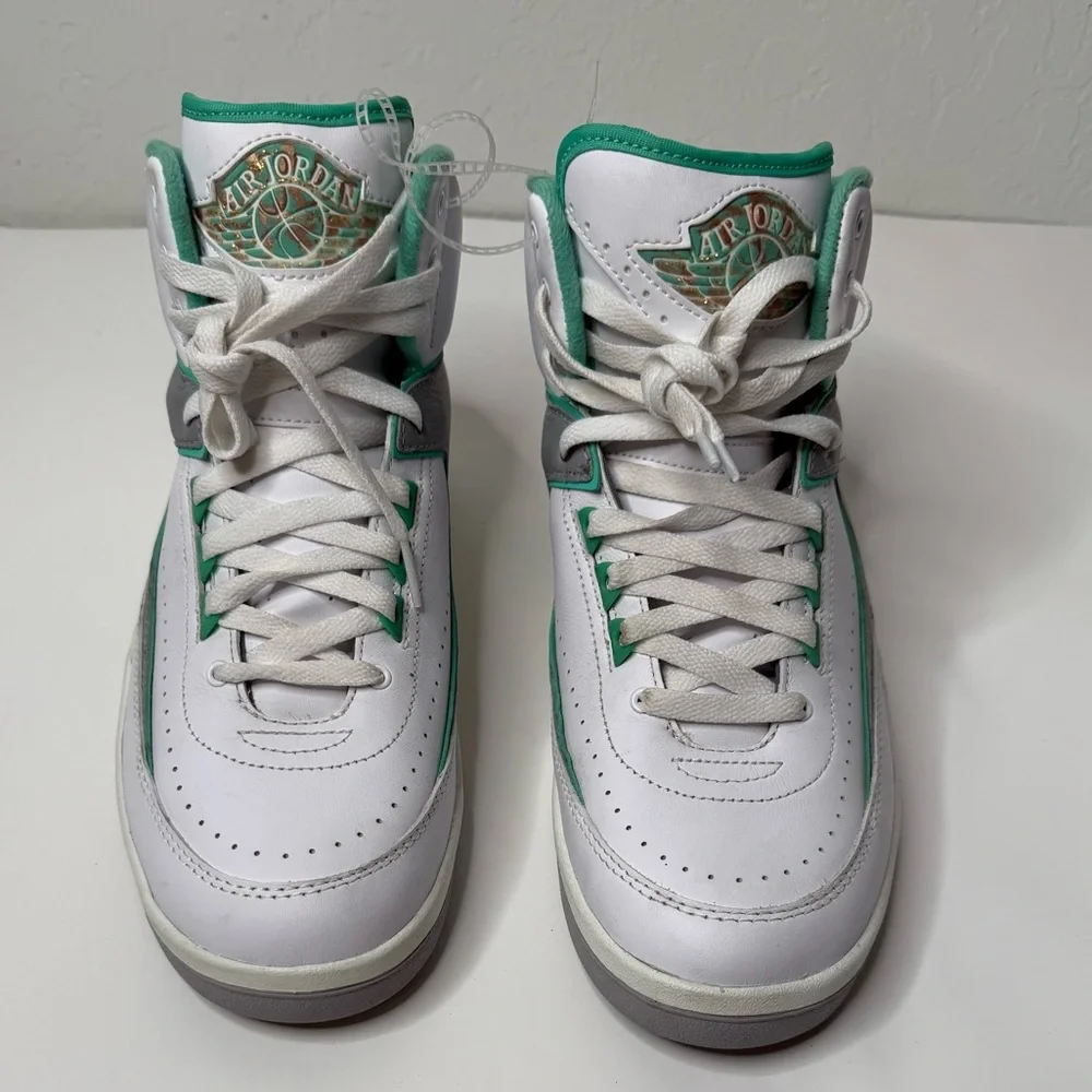 Nike Air Jordan 2 Retro Shoes Womens Size 10.5 Sneakers Crystal Mint‎ White